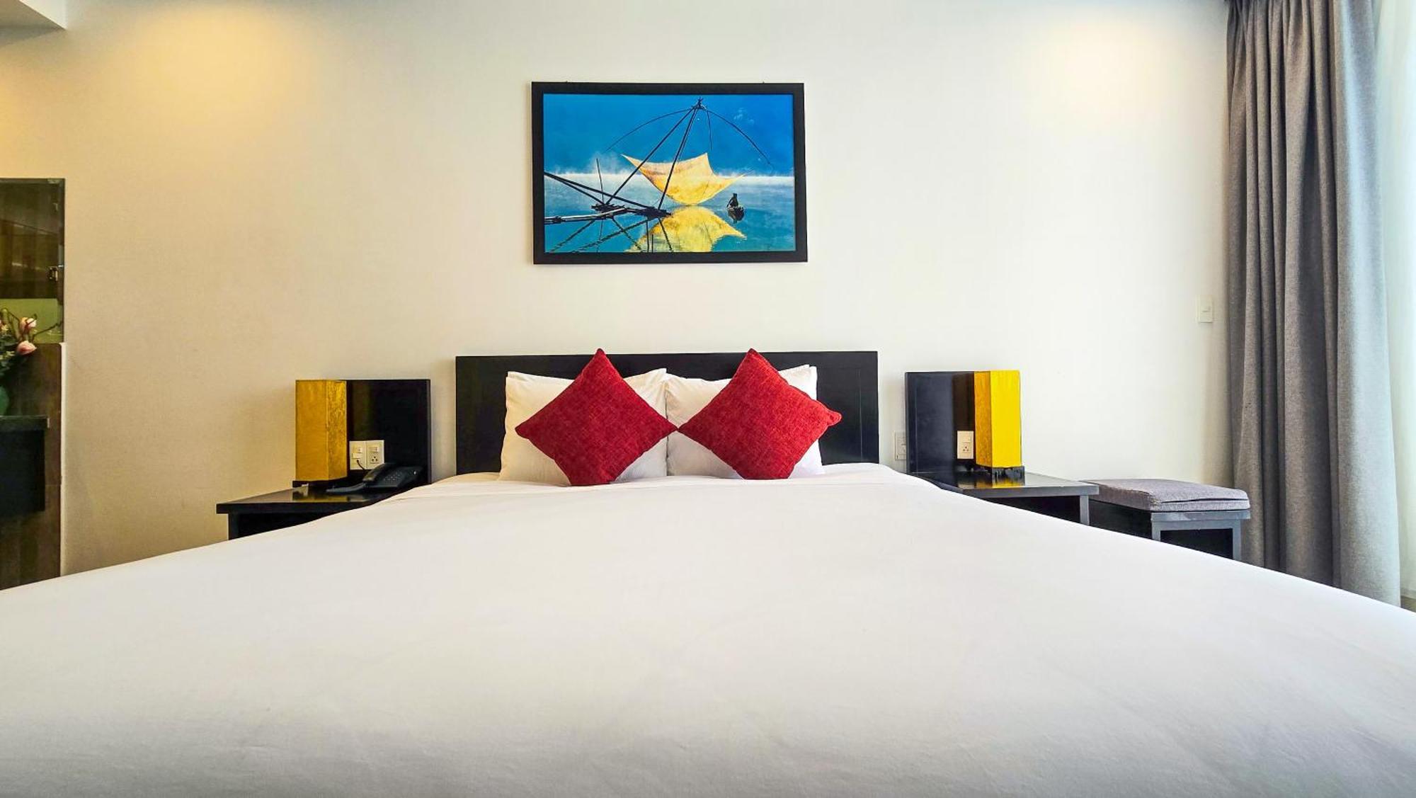Riverside White House Hotel Hoi An Exterior photo